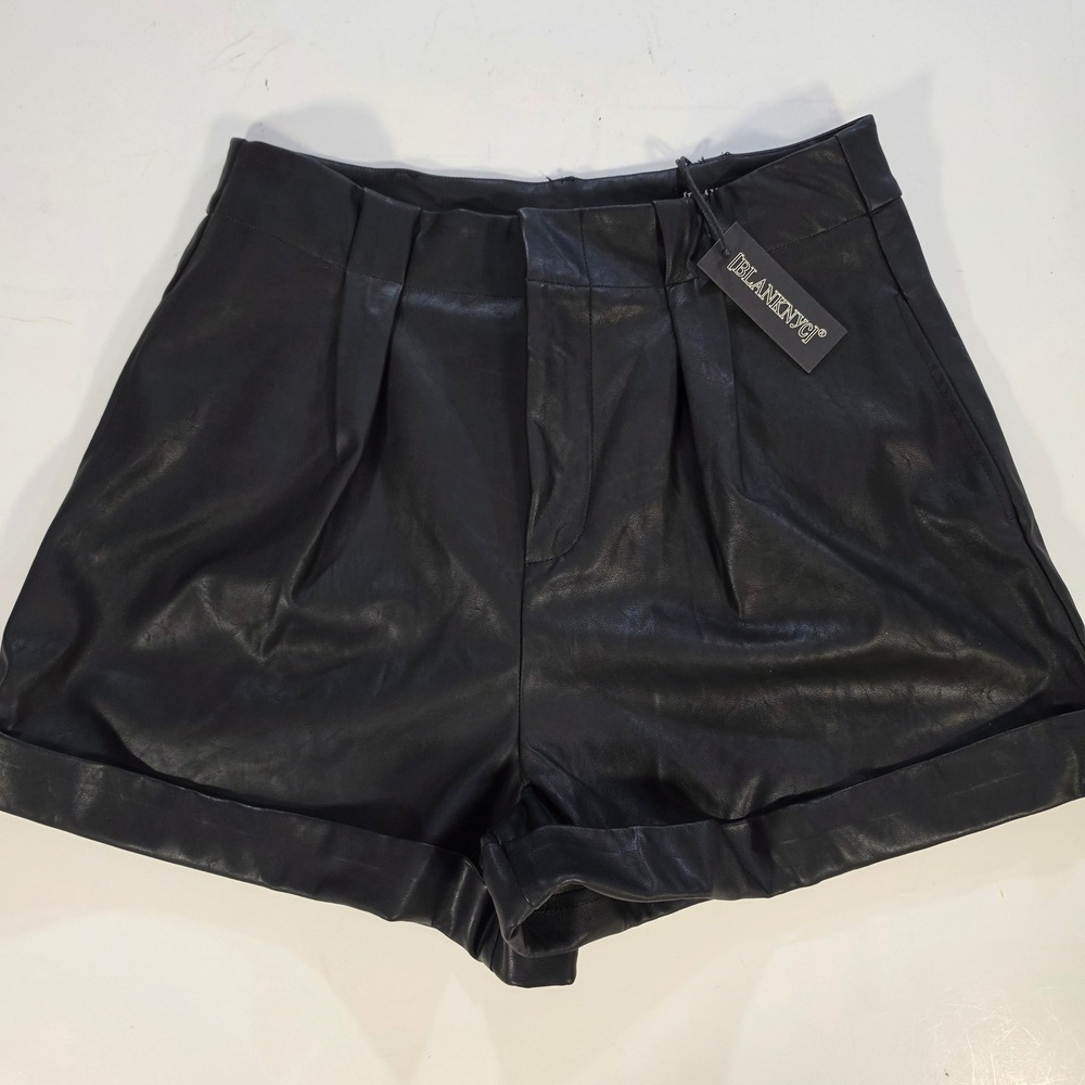 BlankNYC Black Faux Leather Pleated Cuffed Shorts Size 30 13U-8740NOK